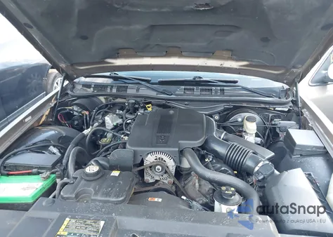 2004 Mercury Grand Marquis Ls z USA, uszkodzony, nr VIN 2MEFM75W54X667382